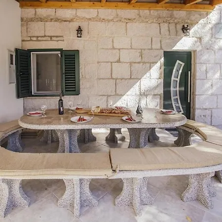 Holiday home Villa Amour Imotski